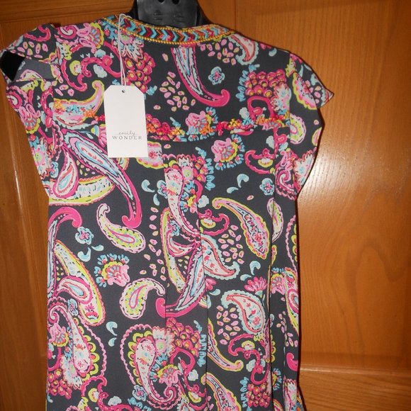 Brand new Emily Wonder Embroidered Boutique Tunic - Picture 4 of 8